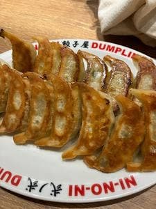 餃子屋弐ノ弐 ソラリアステージ店