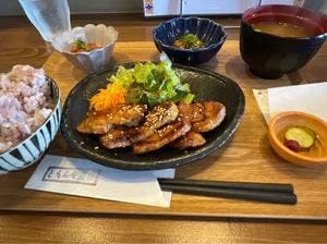 ともんや食堂