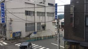 まるぜん