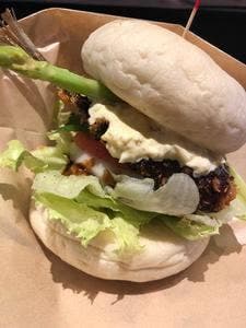 神様の宝石でできた料理店
