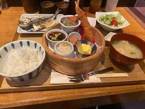 ごちそうダイニング ななつの花 JR九州ホテル ブラッサム博多中央