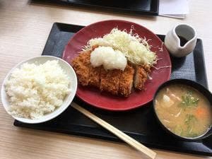 かつや 石川小松店