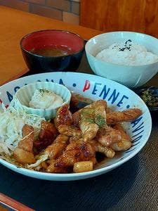 CAFE AKA-TOMBO