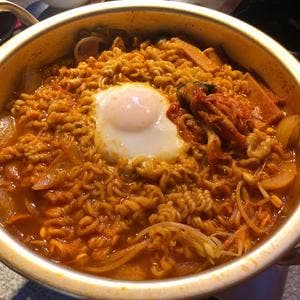韓国ラーメン居酒屋 肉ポチャ 梅田店