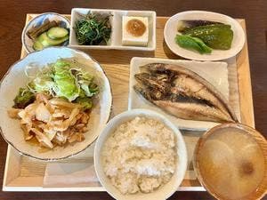 食堂ごあん