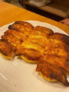 黒豚ぎょうざ酒場 米吉