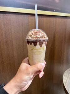 リンツ ショコラ カフェ 金沢百番街 Rinto店