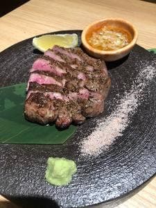 こだわり鮮魚と炭焼地鶏 炉