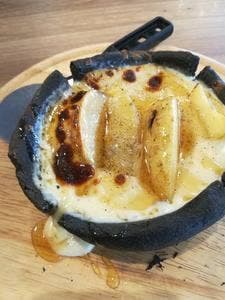 チーズと生はちみつBeNe金山店