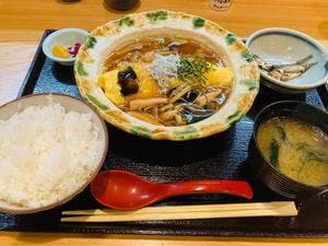 初台 こもれび