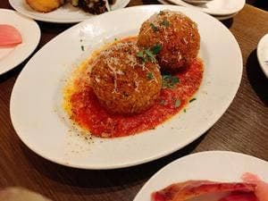 トラットリア クアルト 西新宿