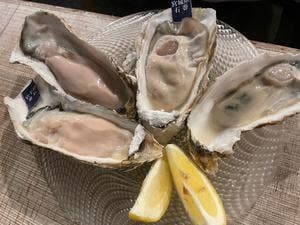 三陸カキ小屋 THE OYSTER MANS