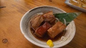 海鮮トロ箱と島やさい天串 ぬもんちゅが