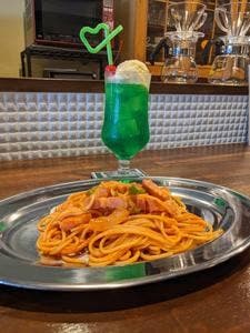 喫茶 恋とカセット