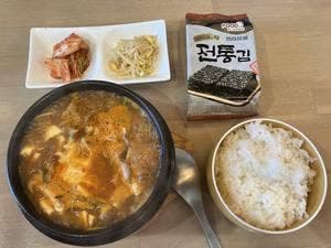 スンドゥブ専門店 3匹の子ぶた