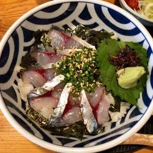 おいしいモツ鍋と博多の鮮魚 湊庵