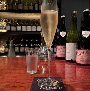 ジュラワイン専門Bar Goût de Jaune