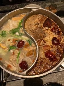 薬膳火鍋OSHIDORI 麻布十番店