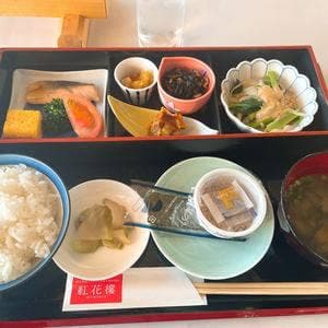 紅花楼