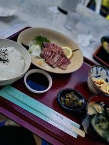 CAFE AKA-TOMBO