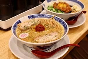 からみそラーメン ふくろう 栄店
