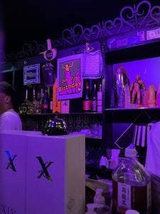 Rotten Bar	