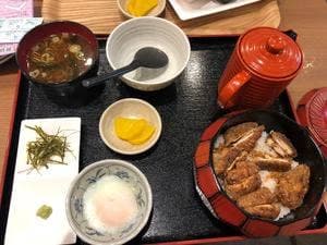 世界の山ちゃん 名駅西口店