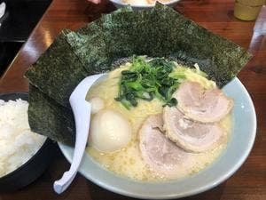 横浜家系ラーメン 上三川 魂心家