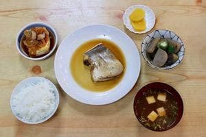 肴屋
