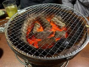 炭火焼きホルモン べした