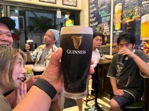 Irish pub Howdy Stand