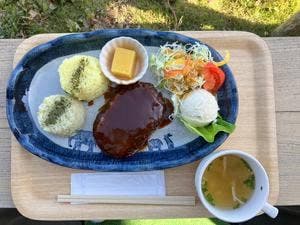 粟ケ岳 茶草場テラス-かっぽしテラス-