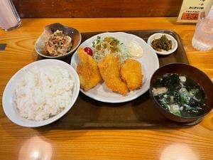 洋風居酒屋＆ラーメン あじまん
