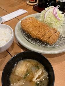 とんかつや