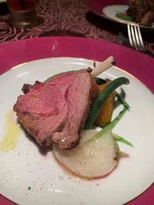 Chene Restaurant&Bar