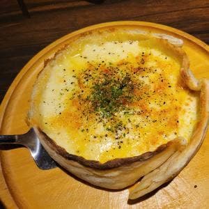 はちみつ&チーズhouse 梅田茶屋町店