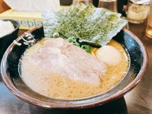 横浜家系らーめん 英