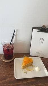 cafe ハナツムリ