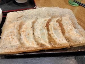餃子太郎酒場