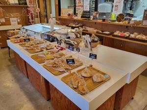 米粉ぱん専門ベーカリー 地ぱん