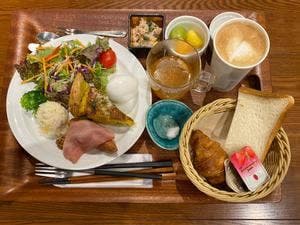 LOCALO CAFE ダイワロイネットホテル福山駅前店