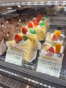 シャトレーゼ 横須賀山科台店