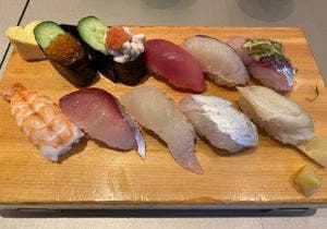 日の出鮨 ありあけ