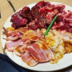 焼肉六甲 三宮生田新道店