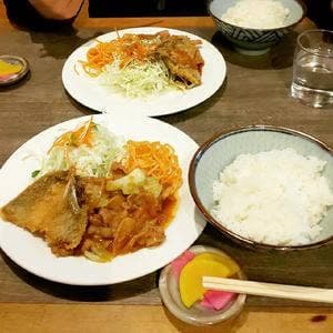 たしろ