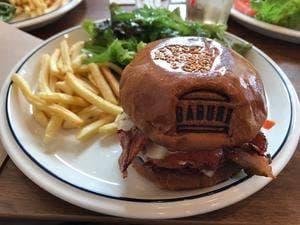 burger house GABURI