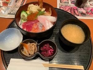 魚鮮水産 越谷東口店