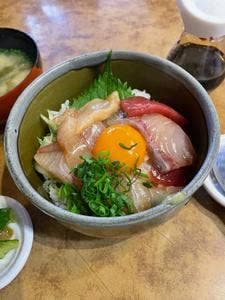 飲み処食い処 わら家
