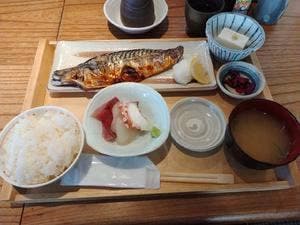 銀しゃりと焼魚 神田魚金