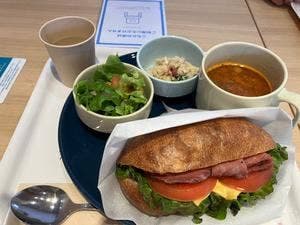 ベーカリー&カフェ メープルハウス